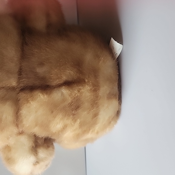 Main Joy Limited, super soft Teddy Bear. - Picture 7 of 8